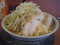 「ラーメン700円（麺野菜大盛りﾆﾝﾆｸ多めｱﾌﾞﾗあと乗せ）」@麺屋 喜乃助の写真