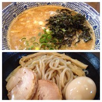 「鶏の根元」@つけ麺 弥七の写真