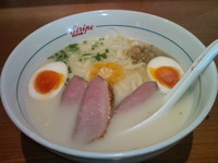 「カモカモ祭り限定 鴨白湯ソバ」@ストライプ ヌードルズの写真