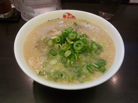 「ラーメン 並盛 780円」@京都銀閣寺 ますたにラーメン 日本橋本店の写真