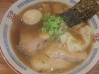 「醤油全部のせ(1,260円)」@支那そばや翠月の写真