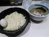 「つけめん（濃厚）」@UNDERGROUND RAMEN 頑者 コクーンシティさいたま新都心店の写真