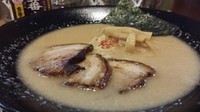 「豚骨の鈴木　700円」@福島壱麺の写真