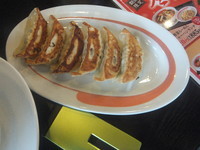 「ギョーザ216円(クーポンで無料)野菜味噌らーめん529円」@幸楽苑 足立佐野店の写真