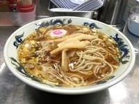 「ラーメン・麺カタメ」@中華そば みたかの写真