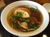 「はまぐりラーメン・並盛り ８５０円」@ふかや女子流 アイモの写真