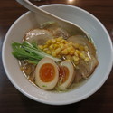 しおスペ（平打ち麺）：950円