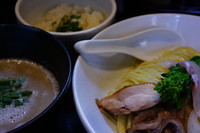 「真鯛のアラ炊き濃厚つけ麺（月１回限定）＋鯛飯」@麺処 夏海の写真