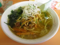 「スパイシーなカレーラーメン 650円」@純手打ちラーメン まことやの写真