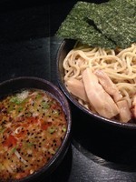 「味噌つけそば８００円　特製トッピング２００円」@BASSO ドリルマンの写真