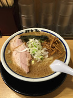 「ラーメン」@天然豚骨醤油 らーめん玉 超大吉 上野店の写真