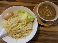 「濃厚煮干しつけめん（大）＋味玉」@つけめん油そば 五丁目煮干しの写真