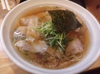 「肉醤油ワンタン」@大阪 麺哲の写真