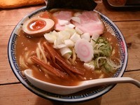 「限定 煮干し豚ソバ 大盛」@井田商店の写真