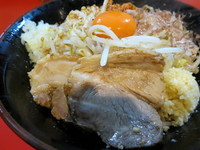 「まぜそば780円ニンニクたまねぎ」@麺屋 桐龍の写真