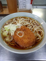 「コロッケそば390円」@爽亭 JR上野駅11・12番線ホームの写真