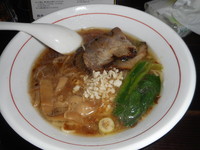 「ラーメン　醤油、あっさり、２００ｇ，細麺」@つけ麺 晴れる屋の写真