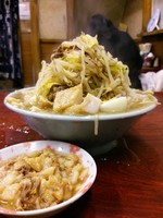 「富士丸ラーメン(ヤサイニンニクアブラ)」@ラーメン富士丸 神谷本店の写真