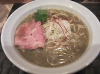 「限定　トマニボ（８００円）＋炙り肉刺し」@灰汁中華 丿貫の写真