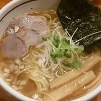 「【裏さとー本日の限定】焙乾うるめそば海老塩　750円」@ラーメン商店 さとーの写真
