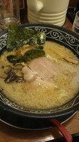 「魚介系とんこつラーメン」@麺工房 やまん家の写真