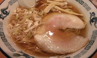 「らぁめん醤油・小盛り」@らあめん青葉の写真