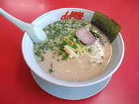 「プレミアム塩とんこつ」@ラーメン山岡家 ひたちなか店の写真