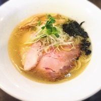 「アサリ出汁軍鶏そば(塩)」@麺や 虎徹の写真