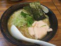 「濃厚醤油」@濃厚鶏そば 麺屋武一 新橋本店の写真