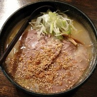 「塩らぁめん」@らぁめん銀波露 札幌月寒店の写真