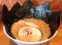 「背脂正油のりらーめんミニライス付(本日のおすすめ)650円」@らーめん大紅の写真