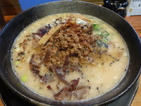 「極上鶏白湯味噌らーめん 864円」@ゴチソウラーメン 雷電の写真