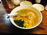 「味噌ラーメン700円 ラーメン注文者は十五穀米と唐揚げが食べ放題」@麺粥家 大黒天の写真