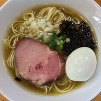 「煮干そば・白￥750円(味玉＋100円・和え玉＋150円)」@煮干中華ソバ イチカワの写真