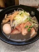 「エグにぼしらーめん」@麺屋 ひな多の写真