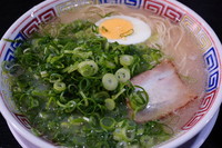 「ランチセット(ラーメン＋ごはん）＋ネギ」@博多ラーメン よねちゃんの写真