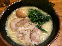 「塩ラーメン(脂少なめ)+MAX盛」@横浜家系ラーメン 壱角家 新宿3丁目店の写真