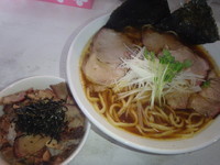 「手打ち中華そば(690円)(新味)大盛(+150円)他」@手打ち中華そば 侍の写真