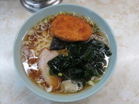 「コロッケラーメン：530円」@立喰 新角の写真