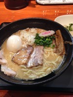 「特製濃厚中華そば  水餃子」@中華そば 輝羅の写真