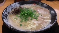「ラーメン(麺硬め)」@博多一幸舎 世田谷経堂店の写真