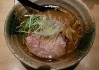 「焼きあご塩らー麺　800円」@焼きあご塩らー麺 たかはし 新宿本店の写真