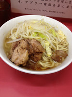 「小ラーメン 野菜少なめ ニンニク少し」@ラーメン二郎 小岩店の写真