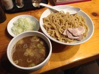 「つけ麺（大盛）＋ネギ、780円（同額）＋100円」@魚介とんこつらーめん 晴れ空の写真