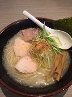 「塩ワンタン麺」@麺処 湊生の写真