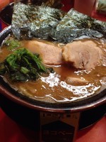 「中盛ラーメン 740円　巻豚３０円」@家系ラーメン とらきち家の写真