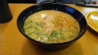「鶏そぼろ入り西京味噌ラーメン280円（税抜）」@スシロー 一之江店の写真