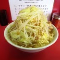 小ラーメン(ブタ2枚) ＋ヤサイニンニクカラメ