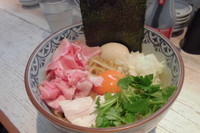 「特製濃厚たまごのまぜそば」@中華そば 四つ葉の写真