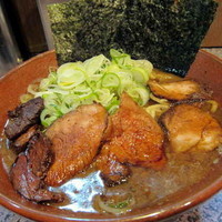 「小ラーメン 650円（葱多め）」@熟成鶏醤油らーめん 上弦の月の写真